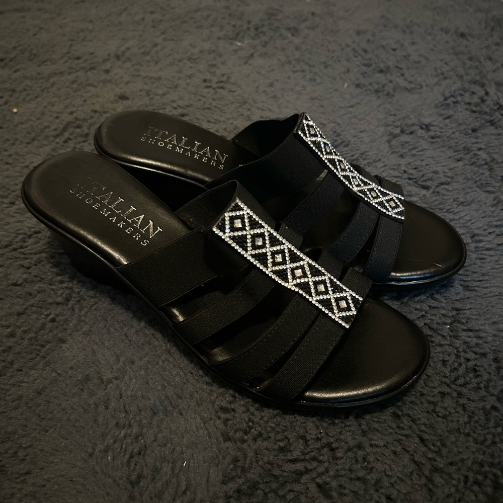 Italian Shoemakers Black Sandals Size 9